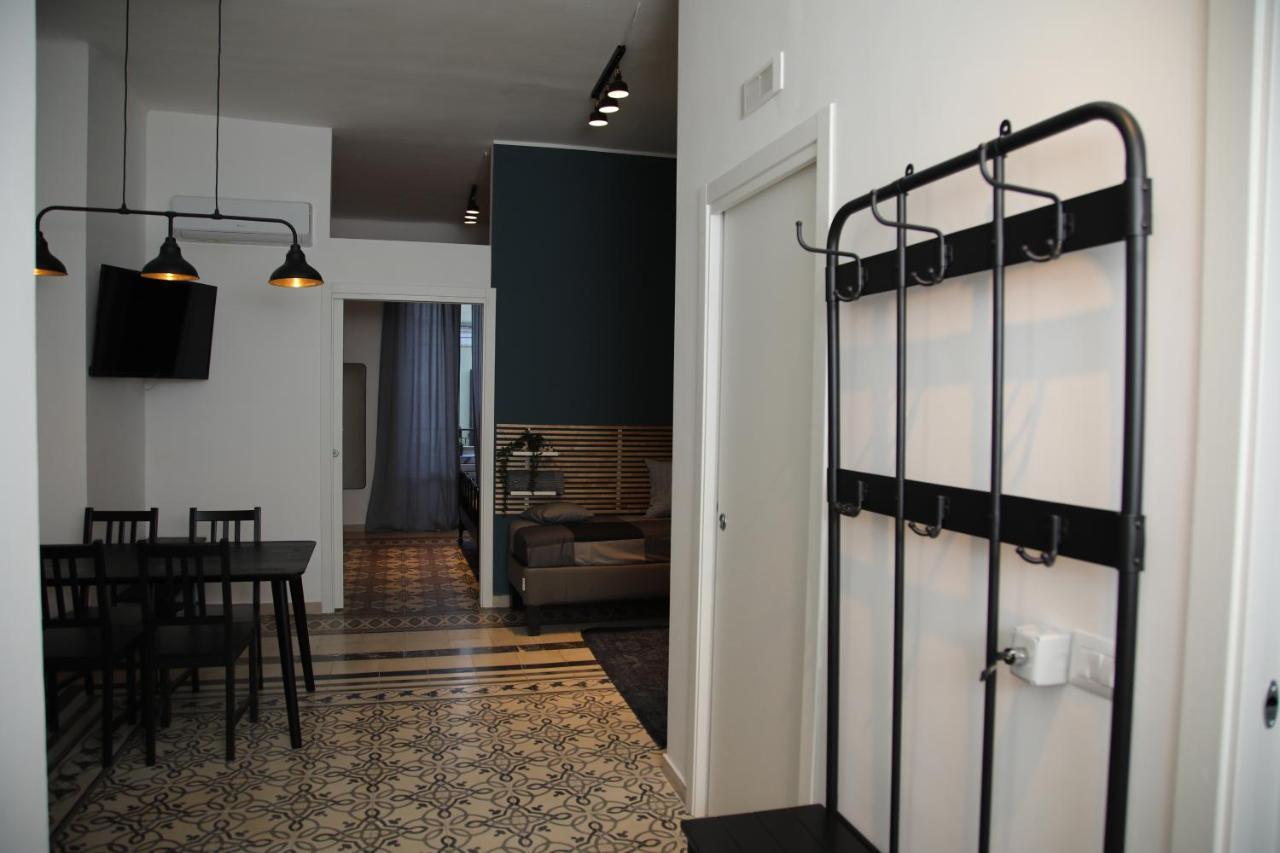 Liberty Apartment Бари Екстериор снимка